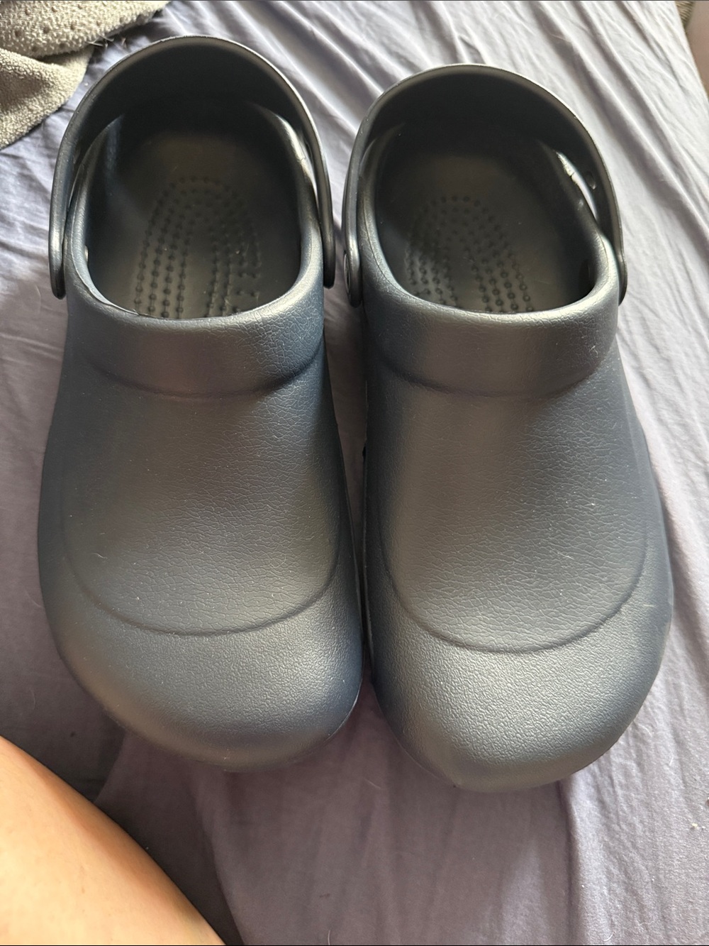CROCS unisex Black Slip-On Clog with Heel Strap, work crocs